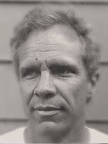 Eli Miller (lead vocals, guitar)